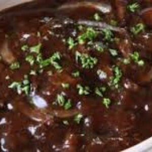 Stoverij van hert met cranberrysaus